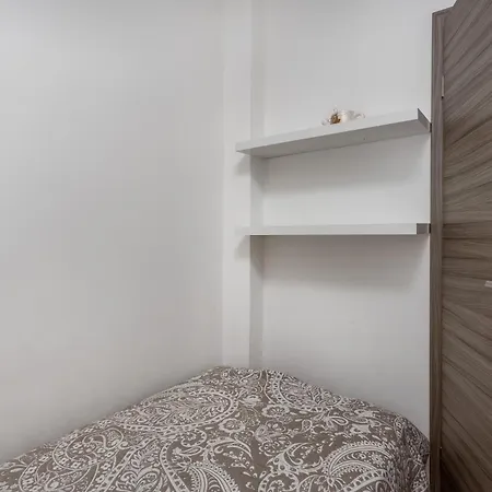 Apartment Stunning Apartment In Crikvenica With Kitchen *