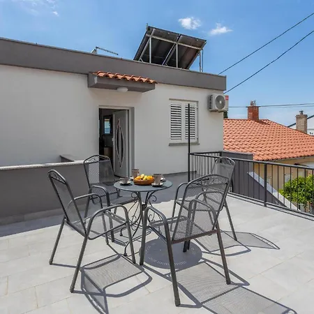Apartment Stunning Apartment In Crikvenica With Kitchen Crikvenica